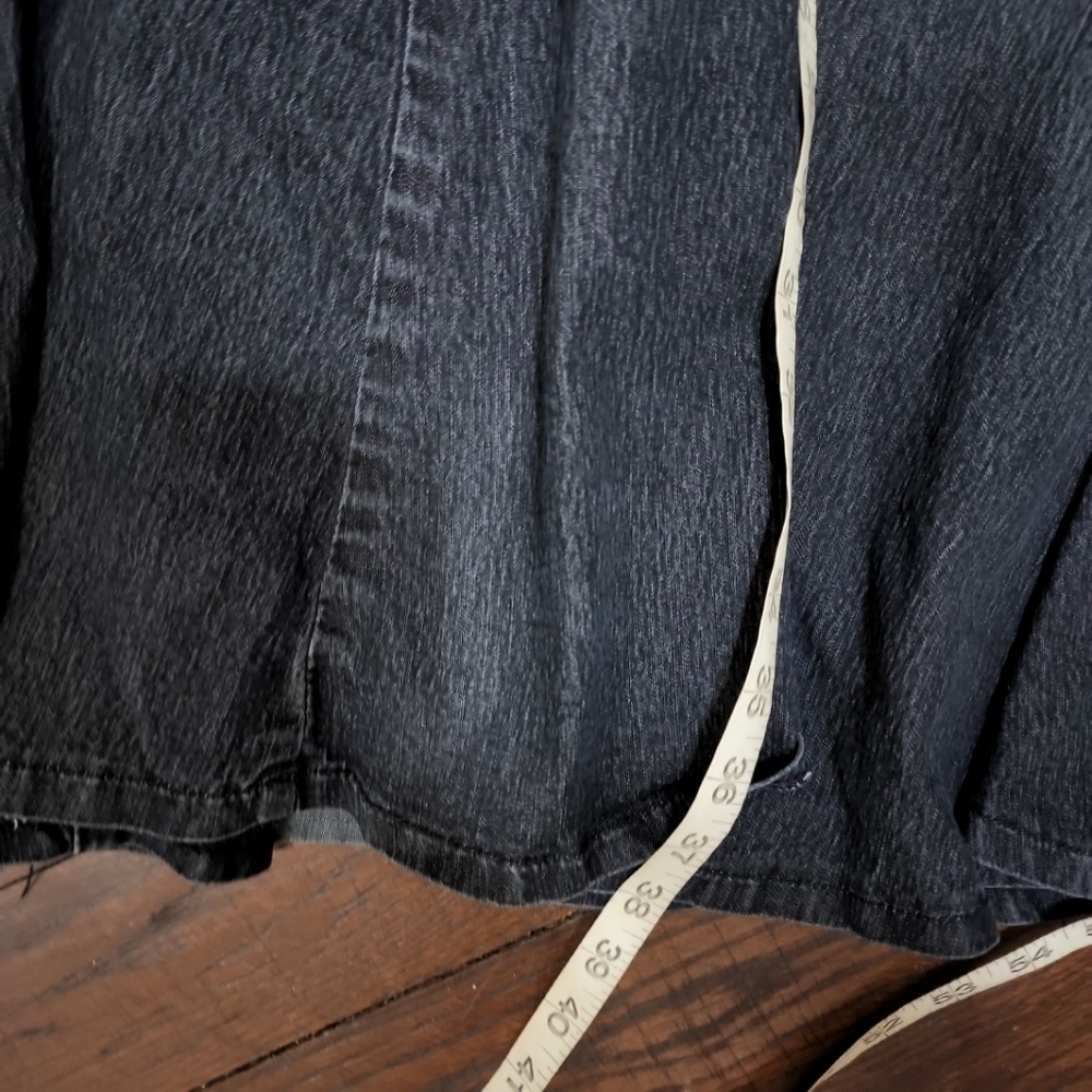 Bisou Bisou Denim Mermaid Skirt. Size 6 - Picture 5 of 6